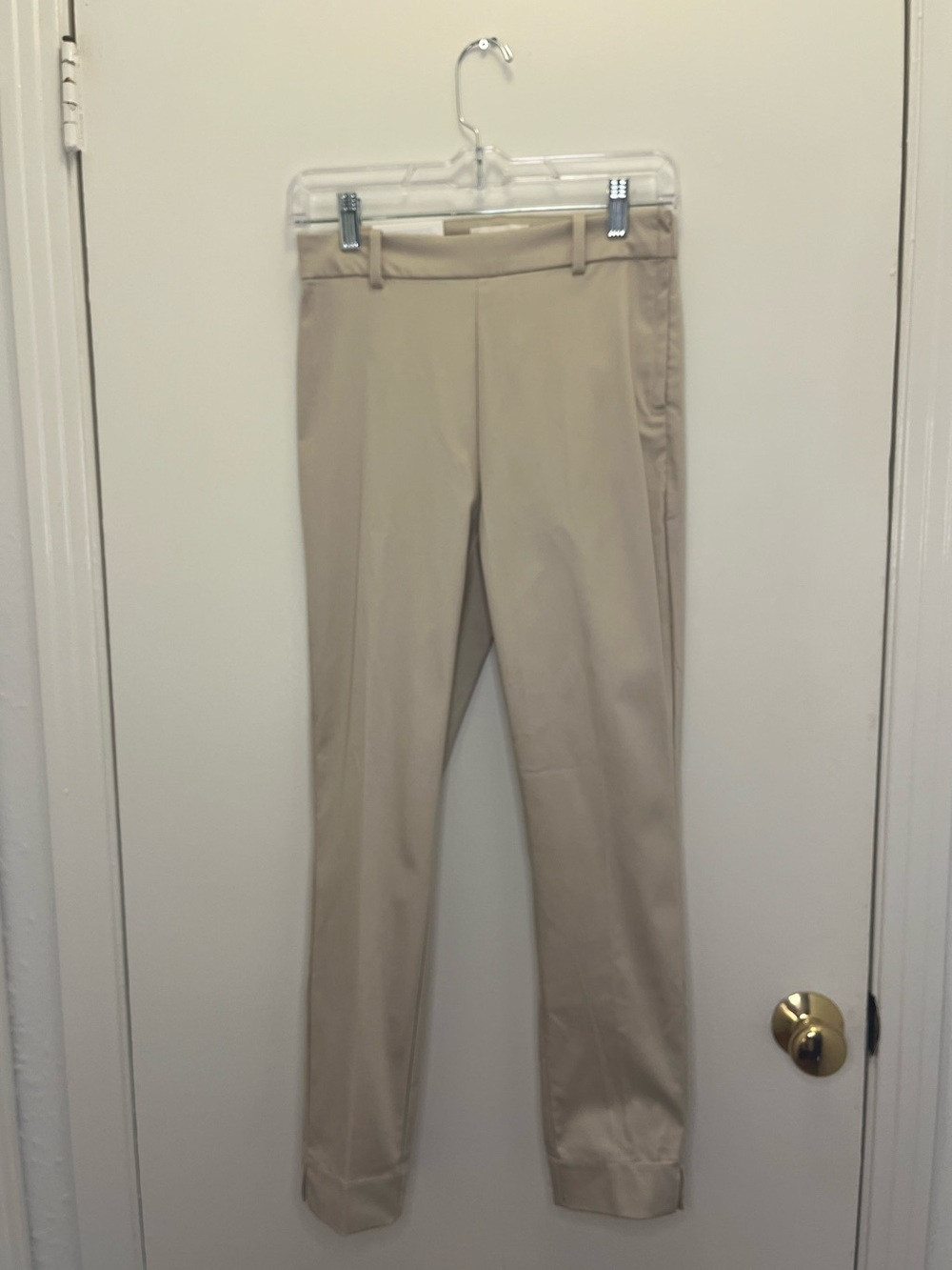 H&M NWT Women’s Slacks Super Stretch in Light Beige